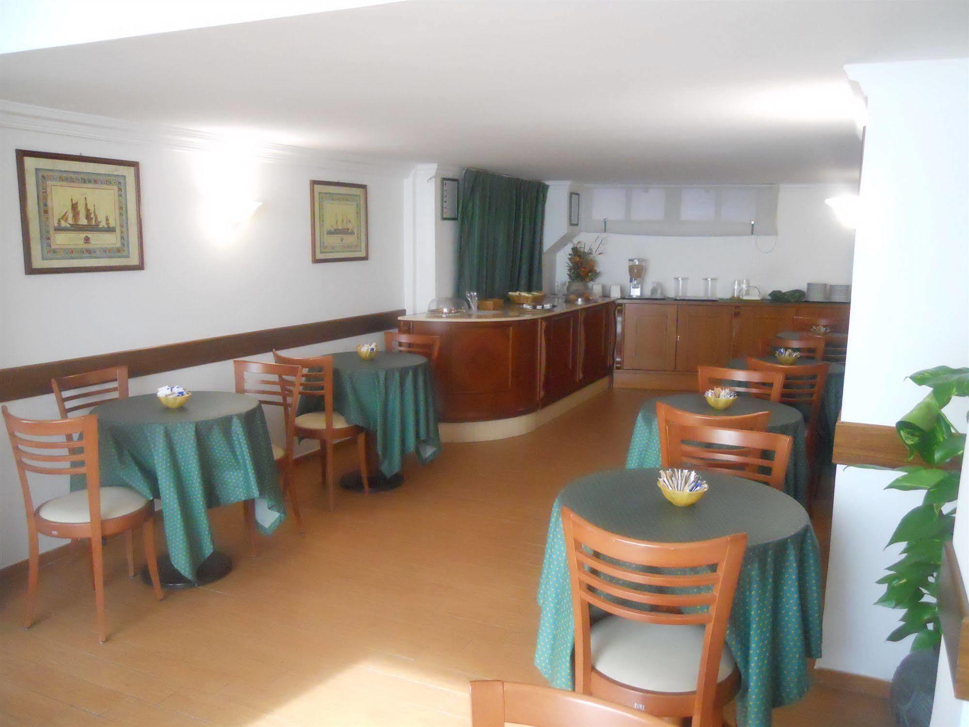 Traghetto Hotel